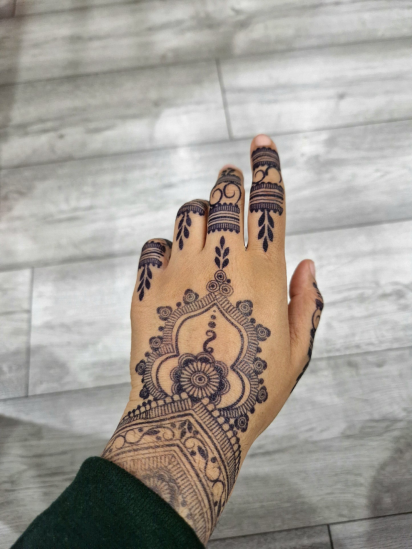 Bridal Paisley Dome | 100% Natural Semi-Permanent Tattoo Stain | Jagua Gel