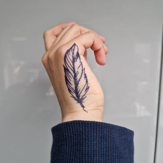 Simple Feather | 100% Natural Semi-Permanent Tattoo Stain | Jagua Gel